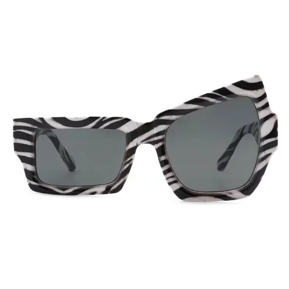 Zebra/Gold Accent