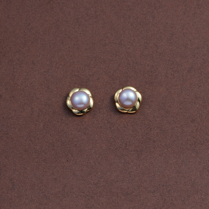 Freshwater Lavender Pearl Stud