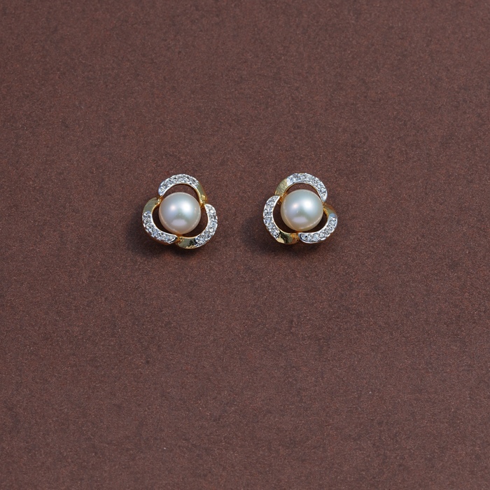 Freshwater White Pearl Stud