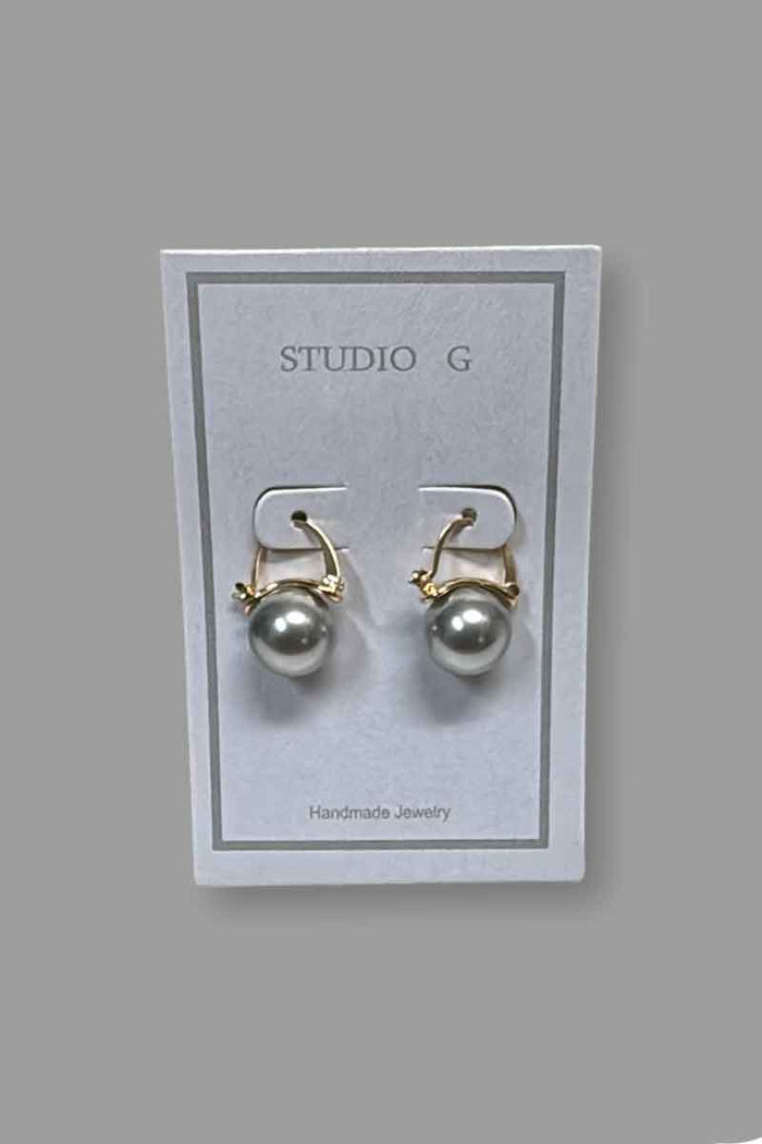 Half Moon Clasp 14mm Shell  Grey Pearl Earring - Mildred Hoit