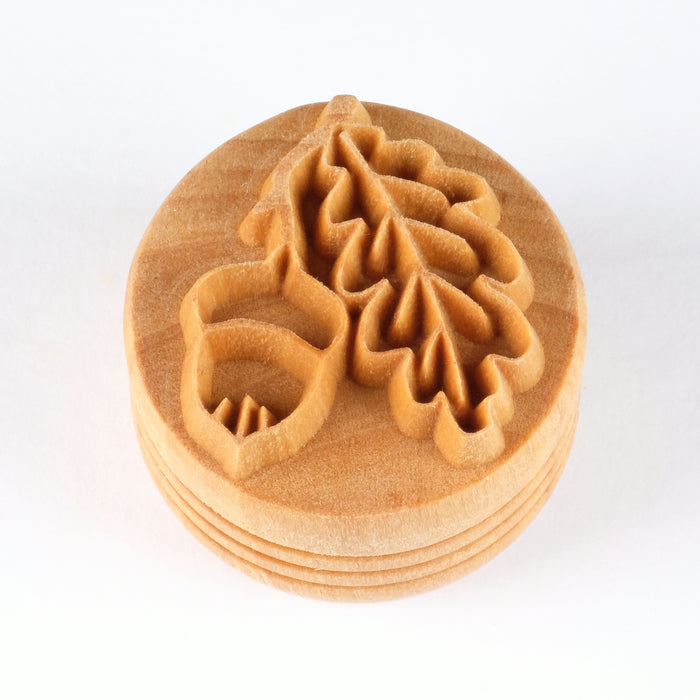 MKM SCL167 Oak Leaf with Acorn