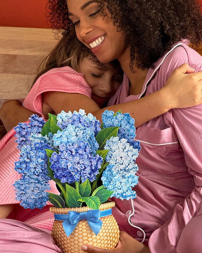 Nantucket Hydrangeas Pop-Up Card - Mildred Hoit
