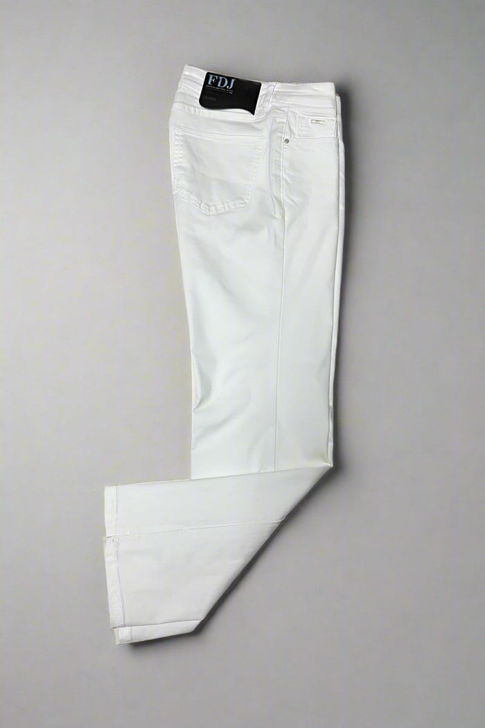 Olivia Boot Crop Pant in White - Mildred Hoit