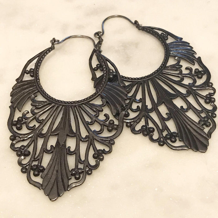 Body Jewelry - Scalloped Earring PAIR Large Black