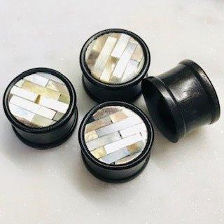 Body Jewelry - Shell Mosaic Arang Wood Plug 14mm / 16mm