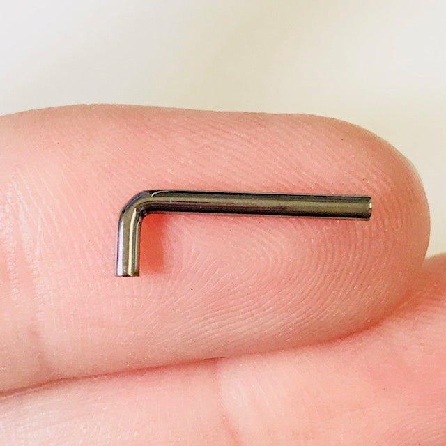 Body Jewelry - Titanium I.T. Ball Christina Bar 14G